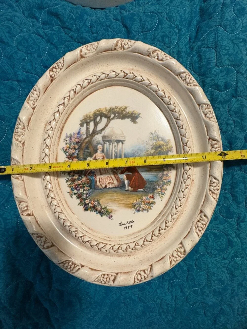 2 Vintage Oval Decorative Plates w/Romantic Scene Lady on Swing 1979